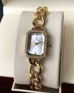 Pablo Raez elegáns női karóra